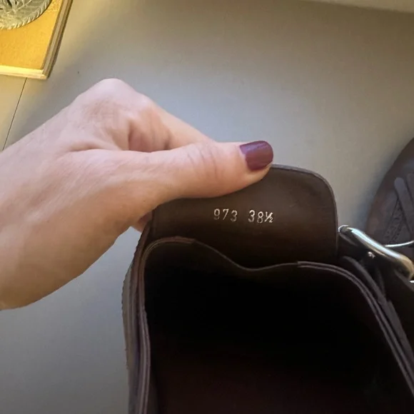 Prada brown distressed mules - Picture 5 of 7